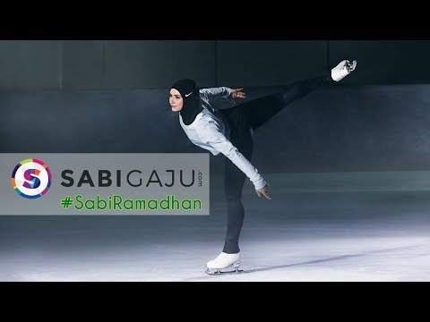 #SabiRamadhan: Zahra Lari, Ice Skater Berhijab Pertama di Dunia