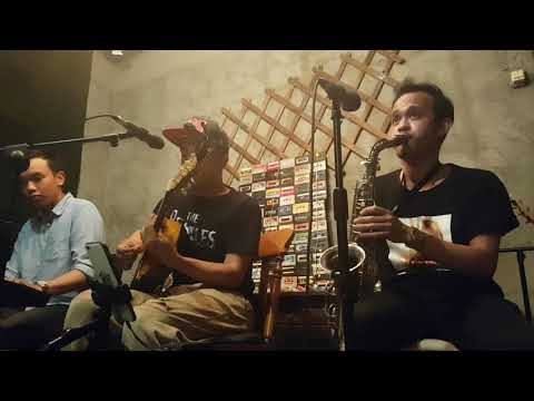 Just The Two of Us by @amatoge @bagusubud @bejanawaktu BTS #AcousticNest #sabistriming