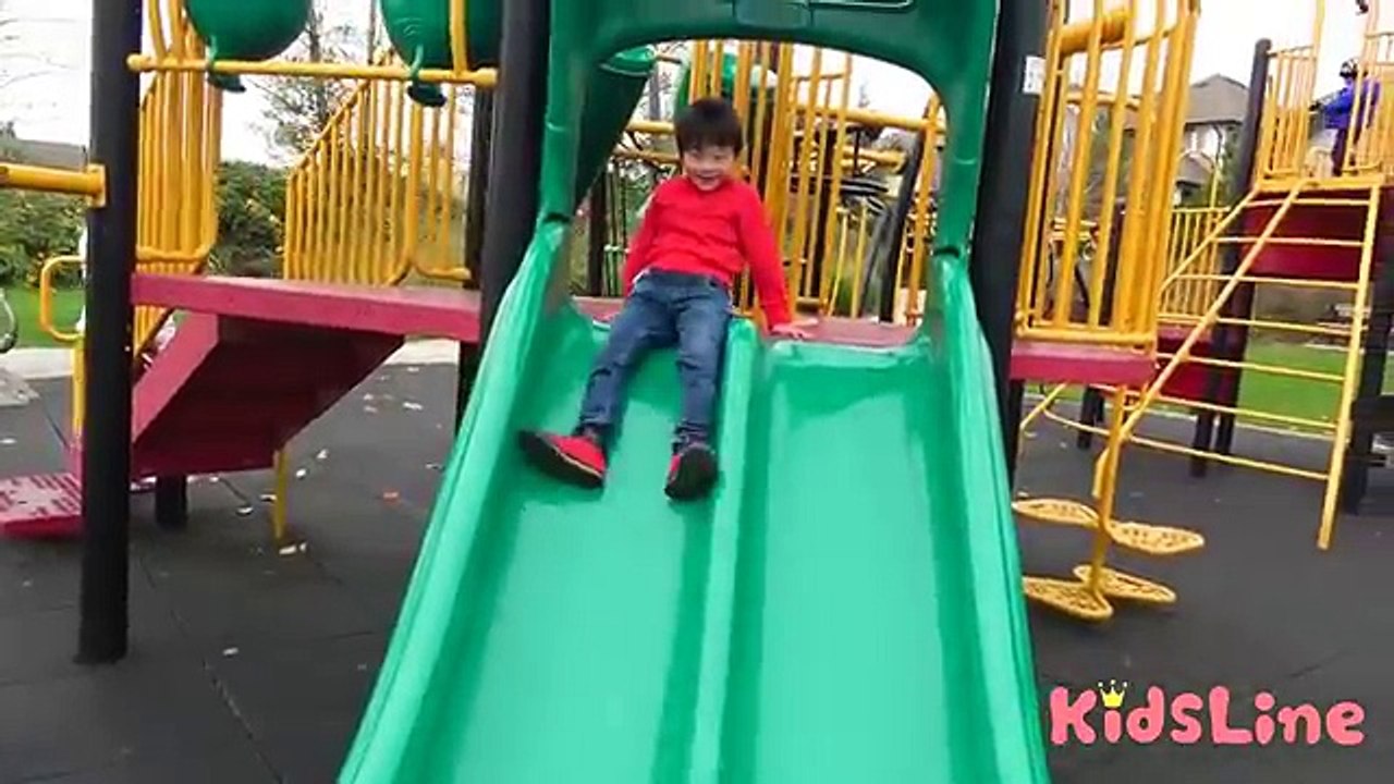 公園で居眠りすると・・・ カベを通おるよ おゆうぎ こうくんねみちゃん