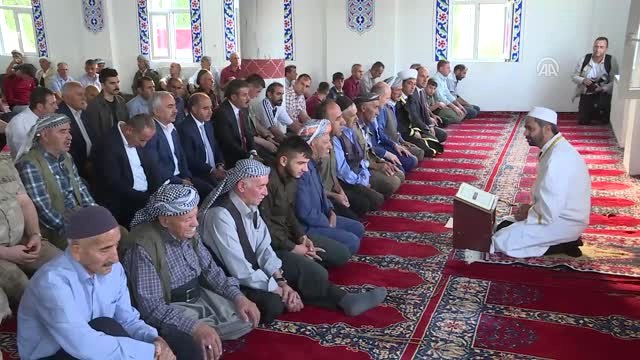 Bakan Soylu, Bayram Namazını Beytüşşebap'ta Kıldı