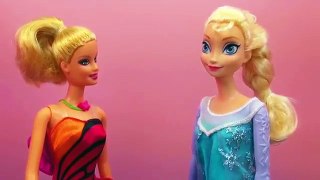 ELSA VE BARBIE Elbise Değiştiyorlar Karlar Ülkesi Barbie Kurabiye Canavarı Play Doh Elbise