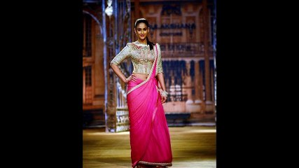 Ileana hot navel in fashionable dress