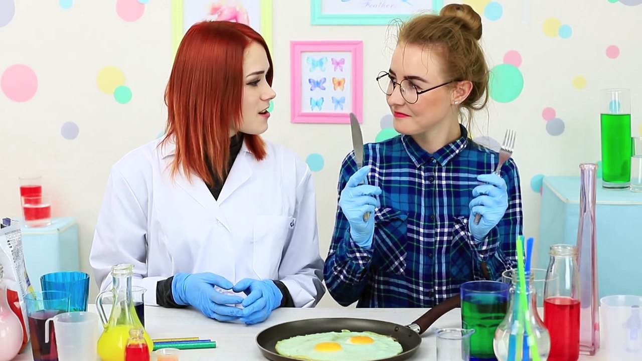 10 EXPÉRIENCES ET TOURS IMPRESSIONNANTS QUE VOUS POUVEZ FAIRE AVEC LA NOURRITURE | Troom Troom FR