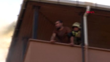 İstanbul Avcılar'da 4 Katlı Binada Yangın -