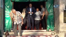 Çavuşoğlu, bayram namazını Ulu Cami'de kıldı