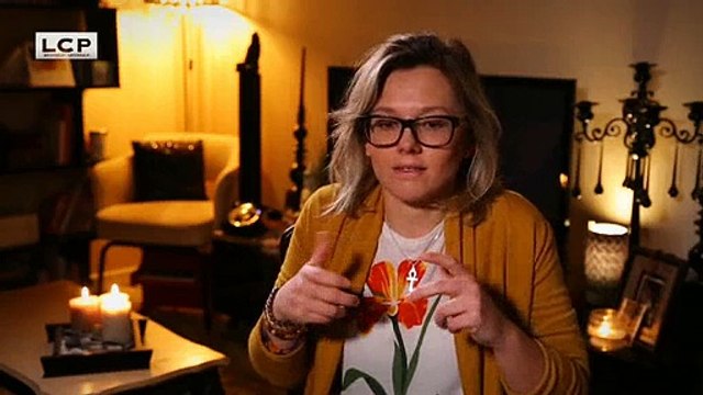 Une ancienne infirmière raconte son burn-out qui a mené à un changement de vie radical - Regardez