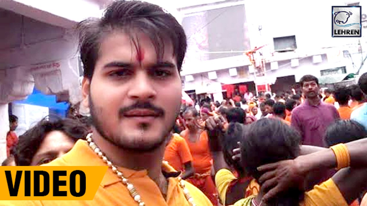 बाबा बैद्यनाथ देवघर के दर्शन करने पहुंचे कल्लू  , लोगो की भीड़ के साथ  किया दर्शन