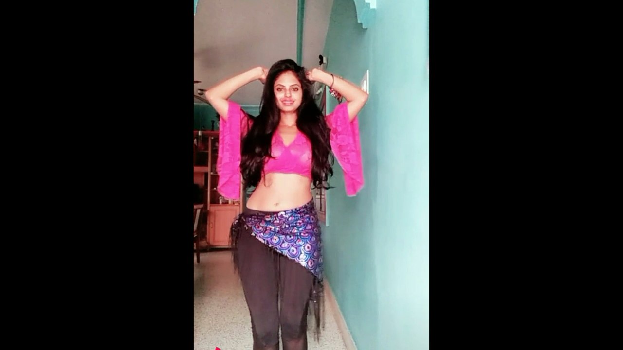 Most wanted belly dance of indian girl Deepa Naidu | vigo video collection |