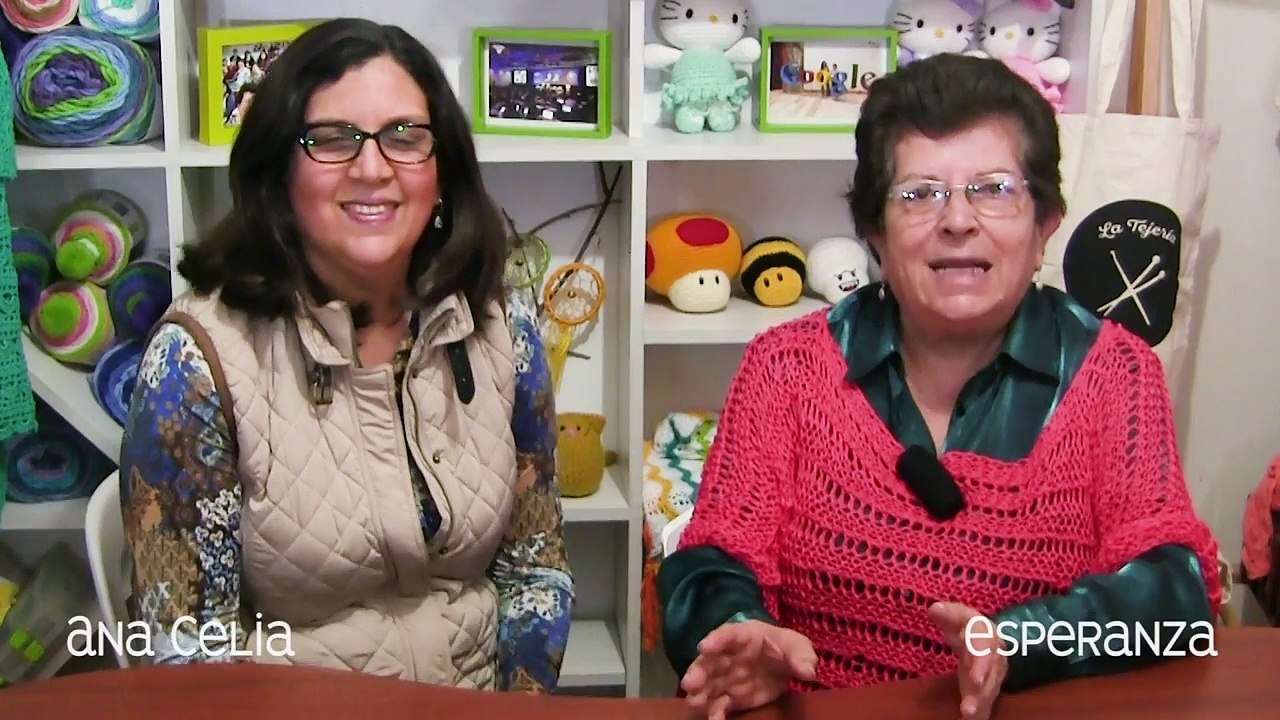 Cubrecama amorosa con corazones tejidos en filet crochet / Tejiendo Perú