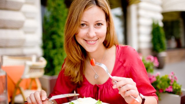 Post-Pregnancy Diet: Healthy Superfoods | डिलीवरी के बाद डाइट में शामिल करें ये सुपरफूड्स | Boldsky