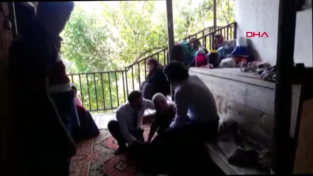 Bolu Kurban Kesimi Sırasında Tartıştığı Torununu Öldürüp, İntihar Etti Hd