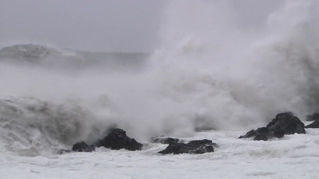 [태풍 솔릭 경로] 서해로 진로 튼 태풍 '솔릭'...수도권 관통 '초비상' / YTN