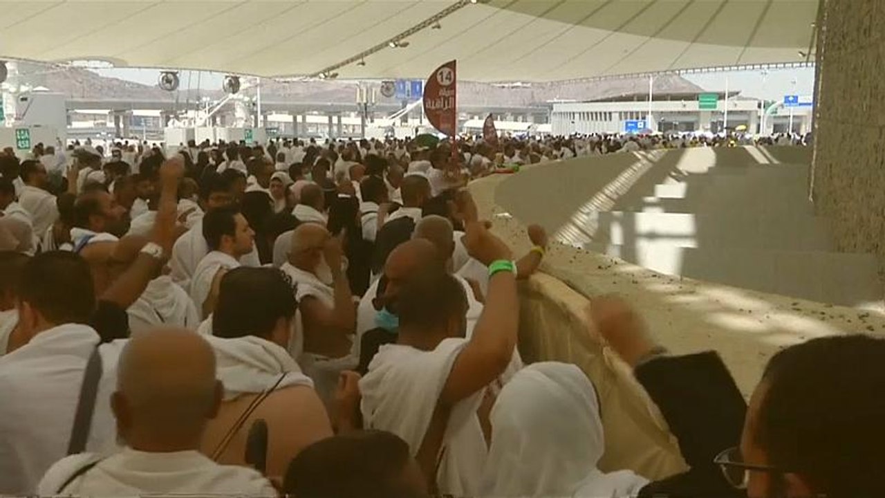 Steinigung des Teufels: Islamisches Opferfest beginnt