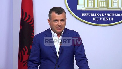 Gazetarja e Report TV e pyet për kufirin Kosovë- Serbi, Balla kapet i papërgatitur
