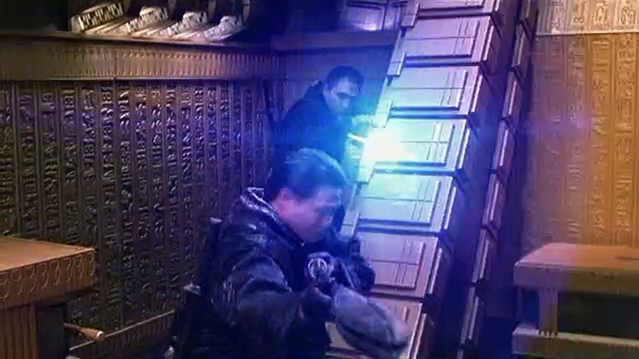Stargate Sg-1 S07E06 Lifeboat