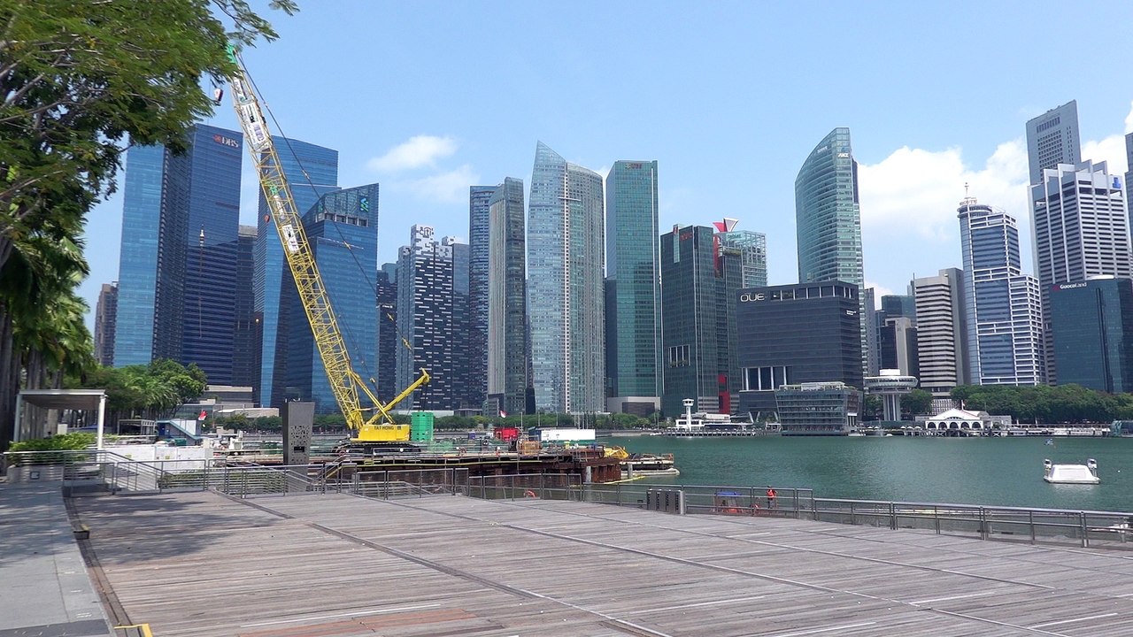 Marina Bay Shoppes CBD View Singapore