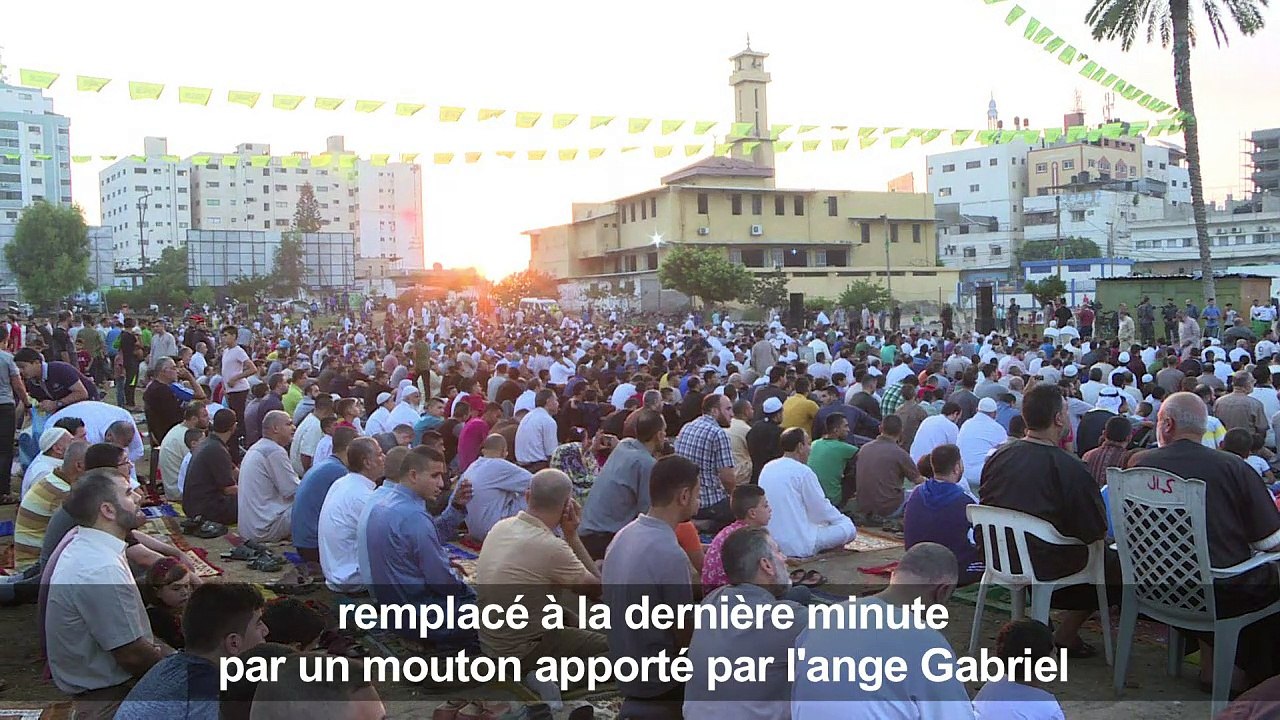 Les musulmans fêtent l'Aïd à travers le monde