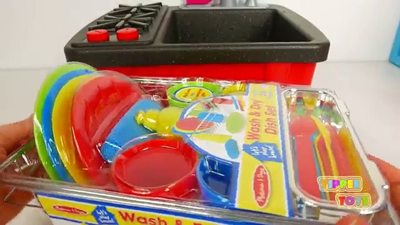 Cooking and Washing Dishes on Stove Faucet Playset for Kids