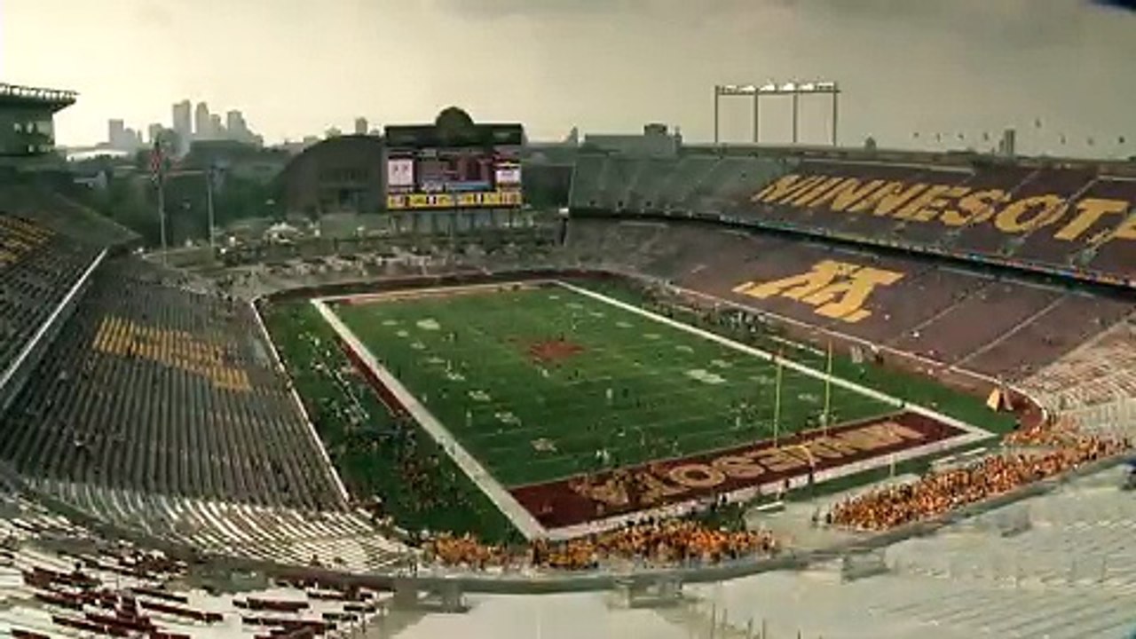 Game day time lapse at TCF Bank Stadium