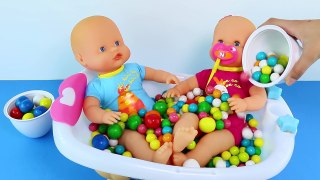 Ball Pit Show Dubble Bubble Gumball Twins Baby Girl Doll Bath Baby