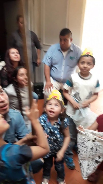 piñata en cumpleaños nikol y jhojan 2018