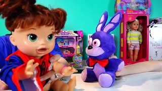 Baby Alive Interviews Bootleg FNAF Gang and Pablo with Mommy and Gracie