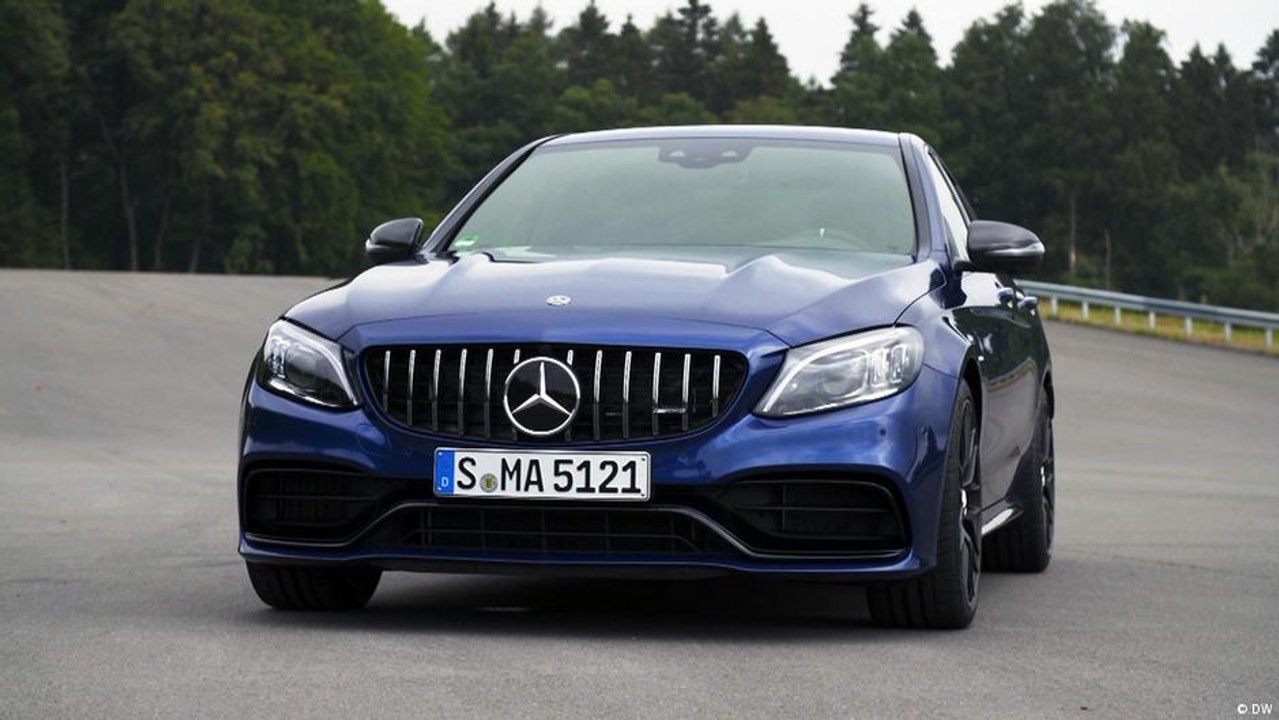 مرسيدس إي إم جي سي 63 إس الرياضية