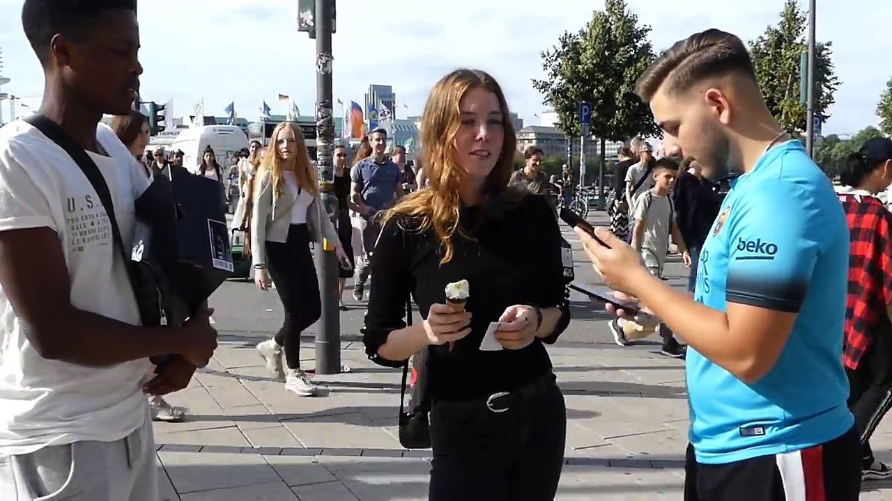 MÄDCHEN singt 'S*X TAPE' von KATJA KRASAVICE  !.. | SING ZU ENDE auf der STREET 4.0 | LogTube