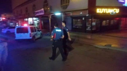 Düğünde Karşılaşan Amca Oğullarından Kanlı Hesaplaşma: 1 Yaralı