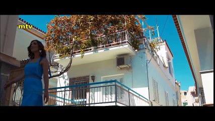 Γιώτα Γρίβα - Έχασα τη Γη _ Giota Griva - Exasa ti Gi - Video Clip