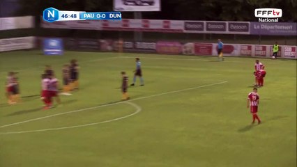 Super coup franc qui passe juste à côté des buts.