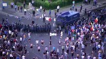 شاهد.. المظاهرات تجتاح شوارع العاصمة الرومانية مطالبةً باستقالة الحكومة #الوطن #بوخارست #رومانيا