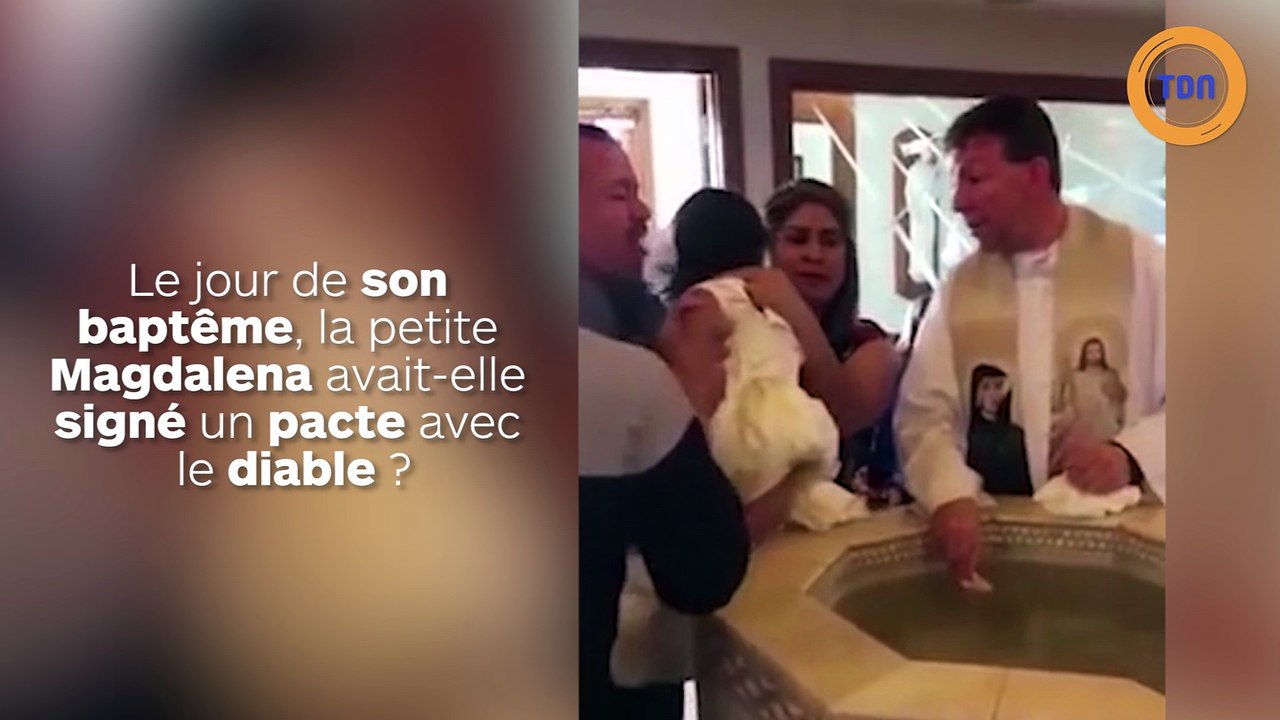 Une fillette s'en prend au curé pendant son baptême !