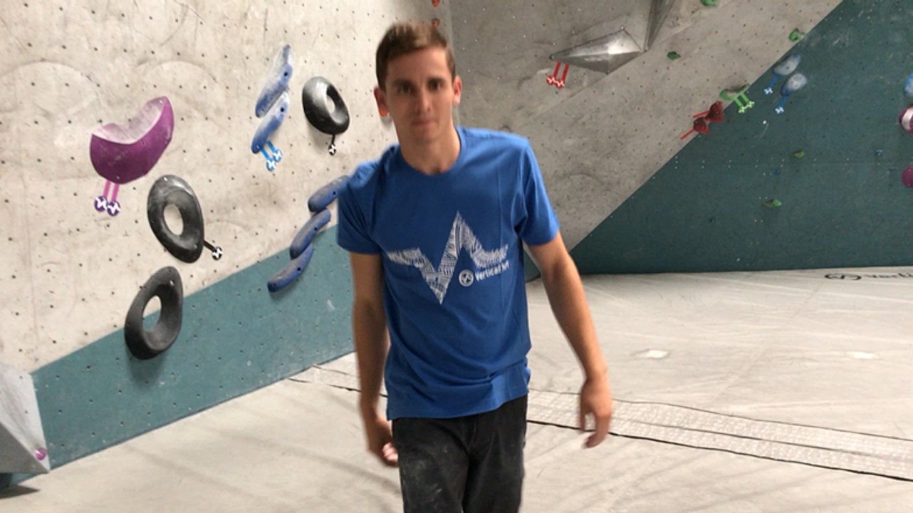 Démonstration d’escalade en intérieur