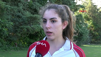 Milli okçu Selin, anne ve babasının izinde