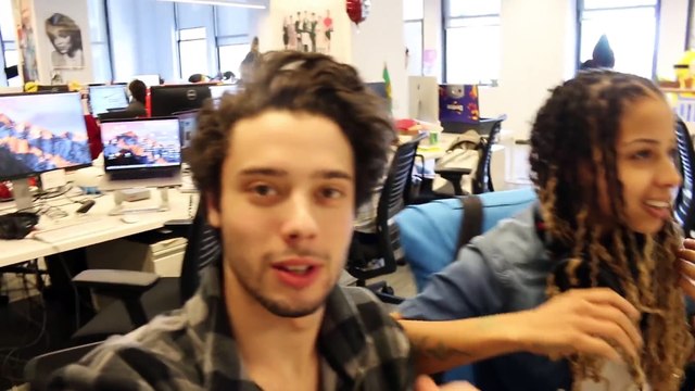 I Straightened My Curly Hair For The First Time