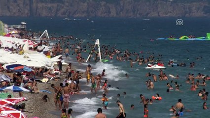 Sahillerde bayram yoğunluğu - ANTALYA