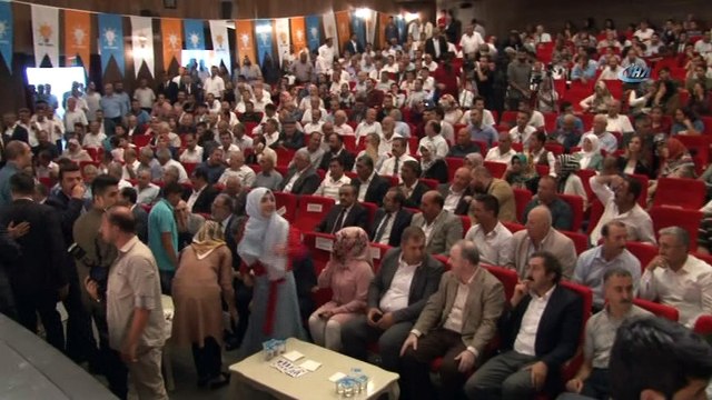 Sağlık Bakanı Fahrettin Koca: Tıbbi cihaz, ilaç ve aşı konusunda dışa bağımlılığımızı azaltacak projelerimizi hayata geçirmekte kararlıyız”