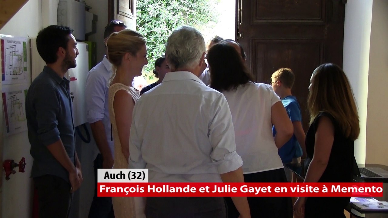 Auch : François Hollande et Julie Gayet en visite à Memento