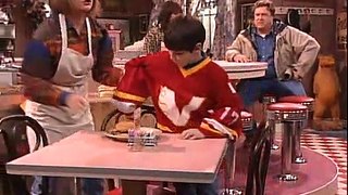 Roseanne - S05 E11 Of Ice And Men
