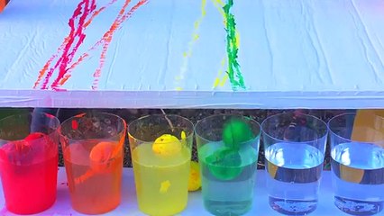 Learn English Colors! Rainbow Paint Ball Splash with Sign Post Kids!