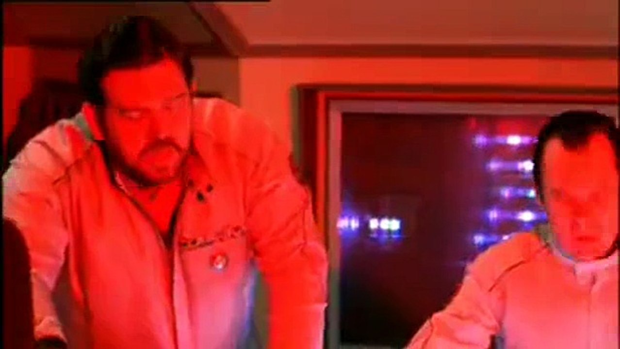 Hyperdrive S02E06