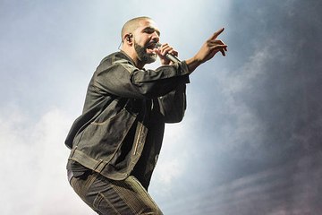 Drake Makes Political Statement to Toronto Crowd