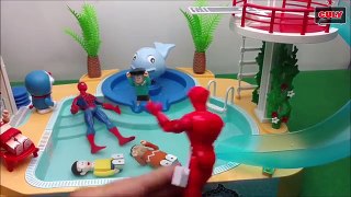 đồ chơi Doremon hài Siêu nhân gao người nhện đi tắm hồ bơi cầu tuột nước cùng nobita xuka