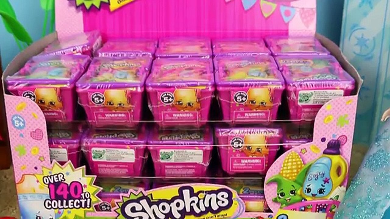 Shopkins Season 2 Baskets Opening With Barbie Dolls