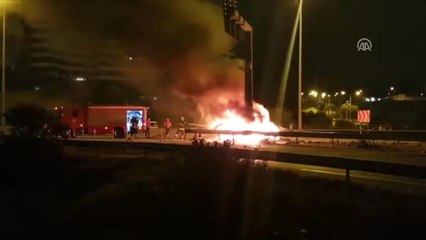 Kaza Sonrası Yanan Otomobilin Sürücüsü Öldü