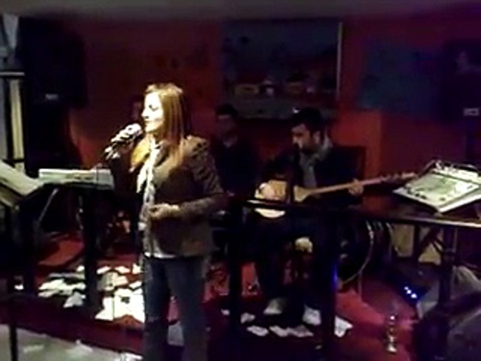 tülay maciran Sen Gel Diyorsun (Öf Öff)