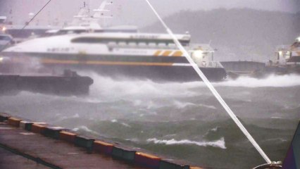 [날씨] 태풍 느리게 북동진...밤사이 서해안 상륙 / YTN