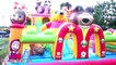 Mainan Anak SERU! Bermain di Istana Balon Besar Playing on Baloon Castle Kids with many Fr