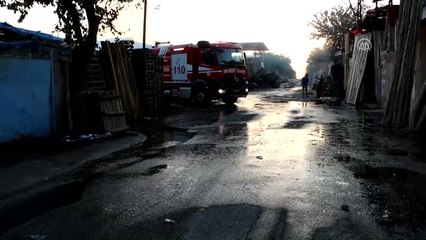 Şanlıurfa'da Oduncu Pazarı'ndaki Yangın Söndürüldü